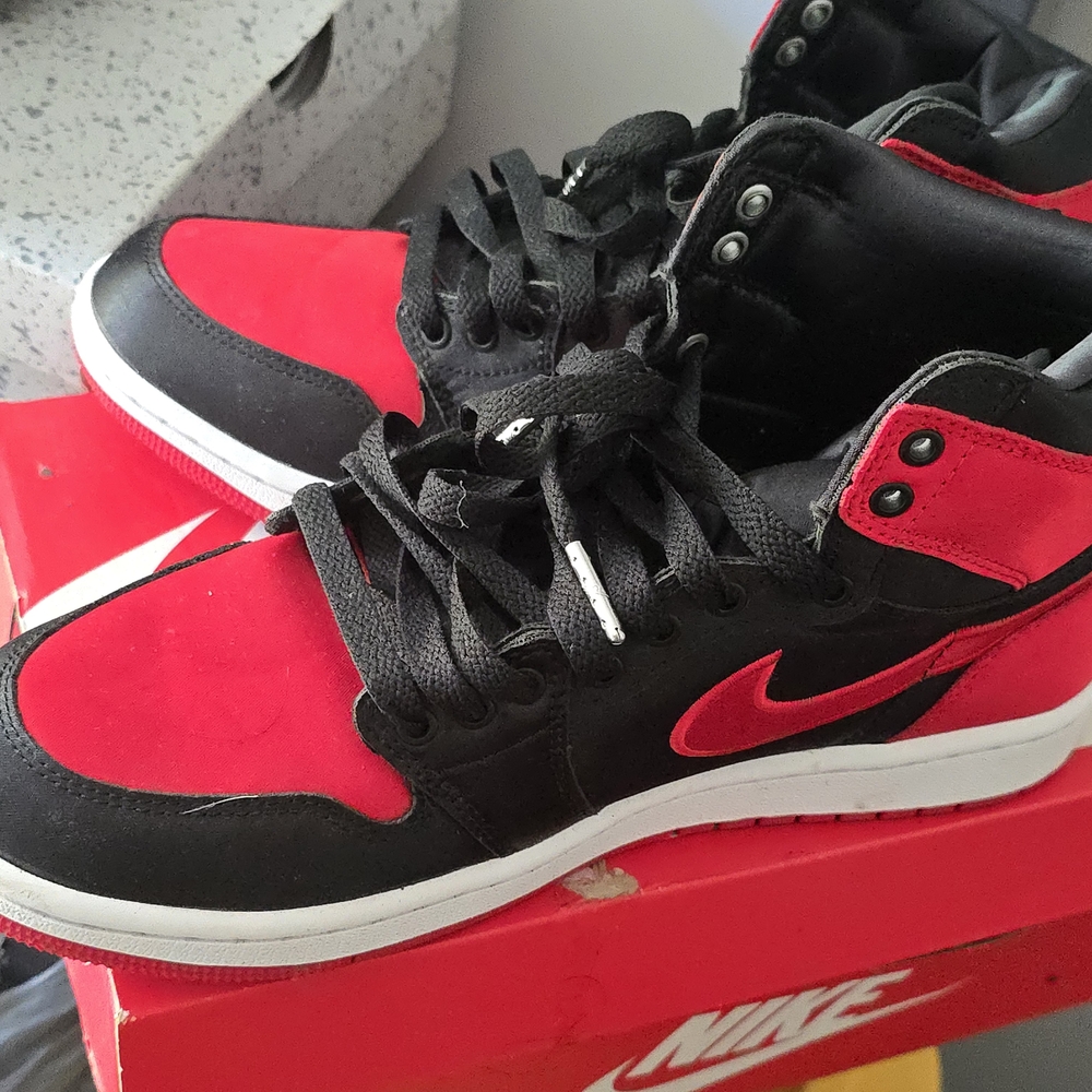 Nike Black and Red High-Top Sneakers